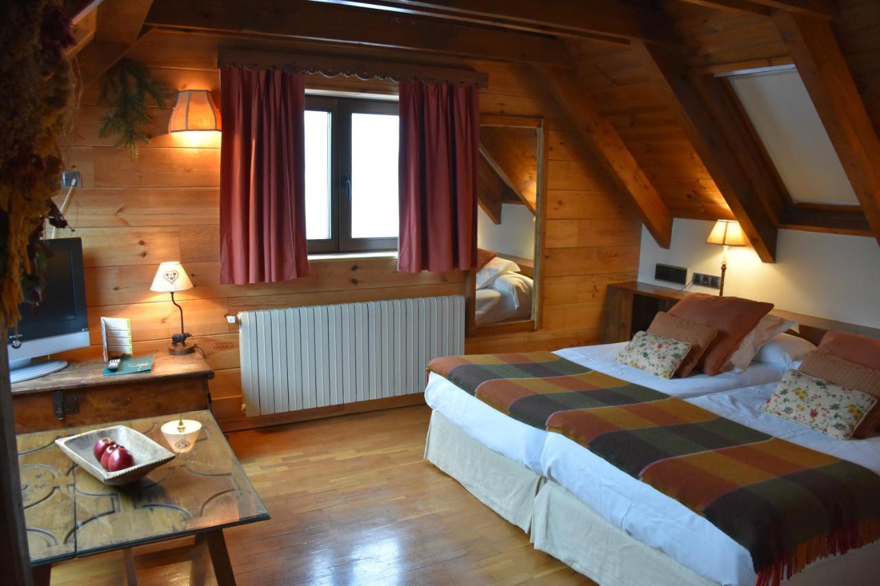 Hotel Val De Ruda Baqueira Beret Buitenkant foto