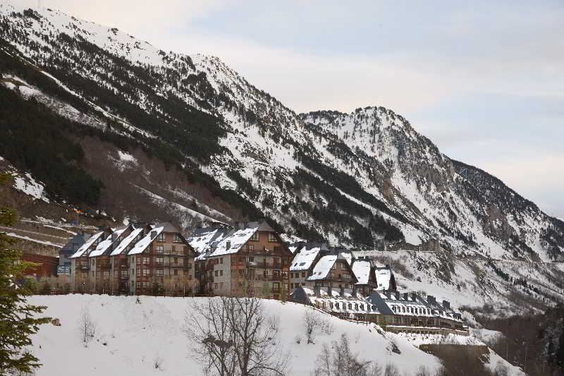 Hotel Val De Ruda Baqueira Beret Buitenkant foto